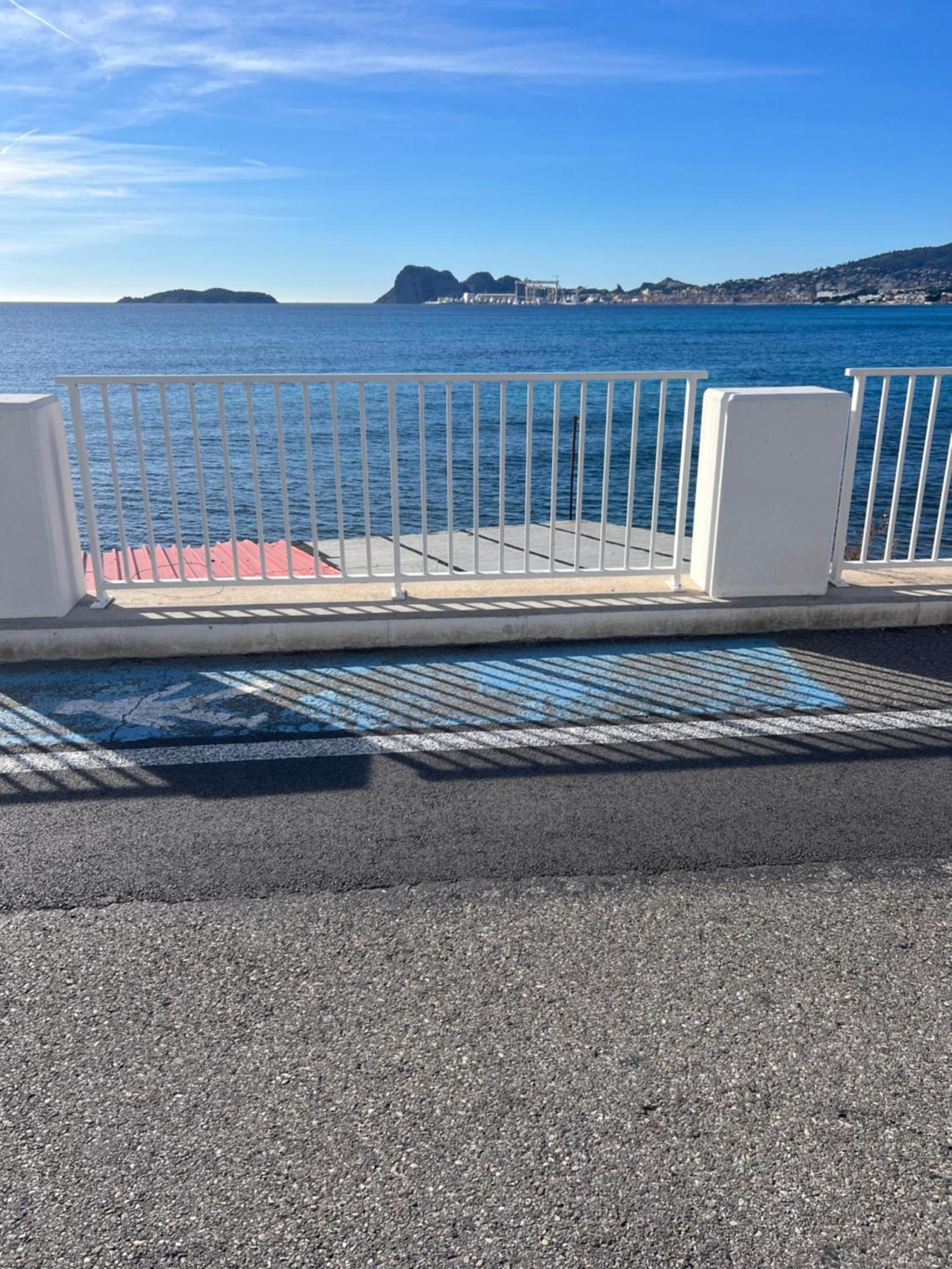 Maison T2 Avec Jaccuzi Wifi Parking Saint-Cyr-sur-Mer Extérieur photo